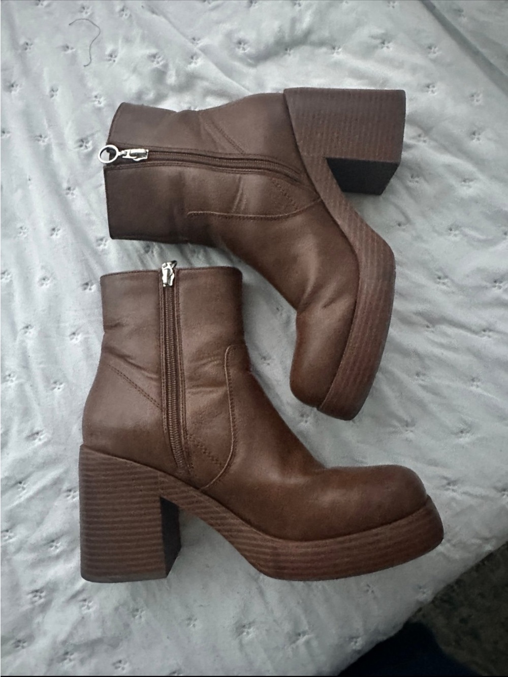 American Vintage Brown Platform Ankle Booties